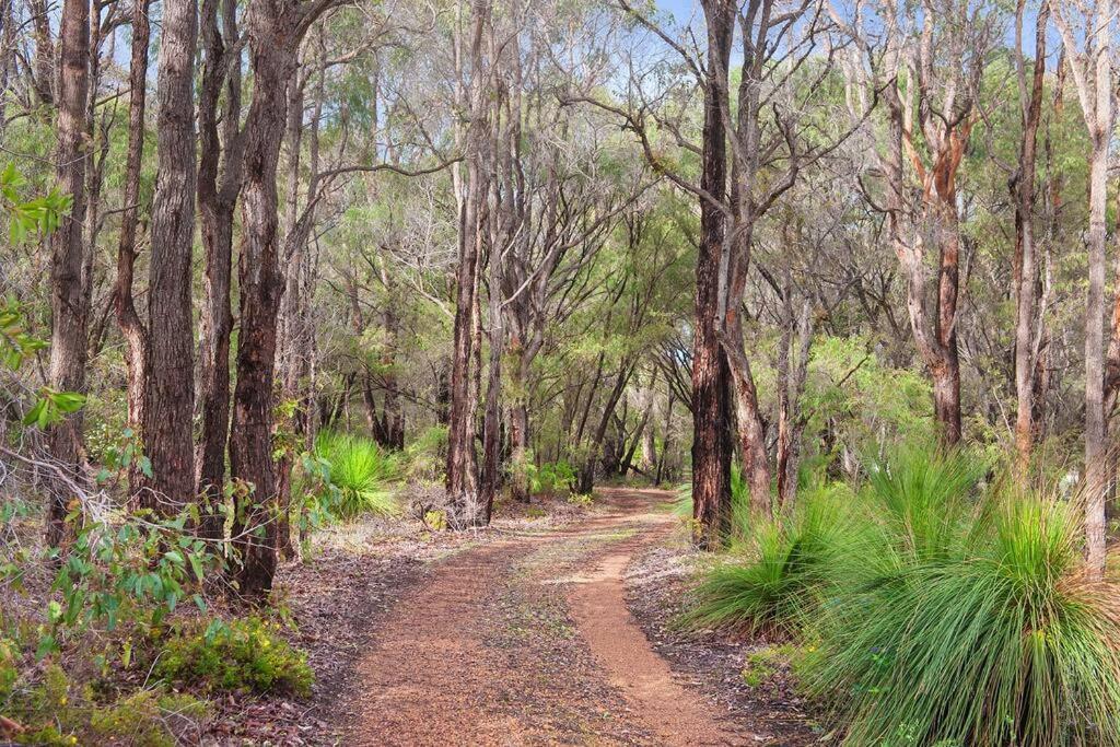 Kevill Hideaway Margaret River Villa ภายนอก รูปภาพ